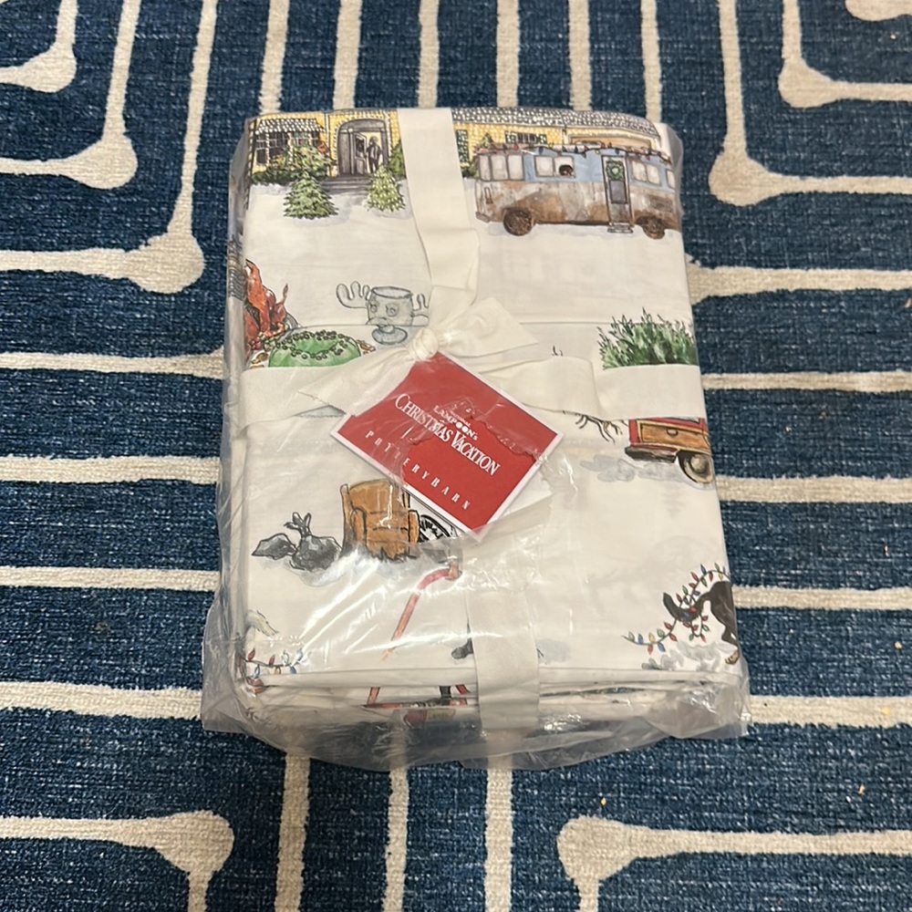 NEW Pottery Barn National Lampoon Christmas Vacation KING Size Sheet Set retired
